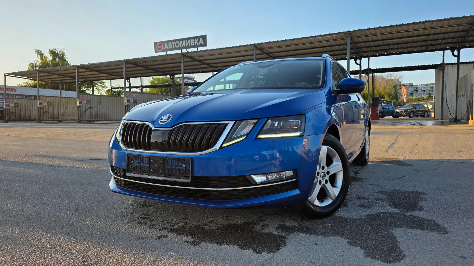 Skoda Octavia DISTRONIC/NAVI/FUL-FUL, снимка 3 - Автомобили и джипове - 55828430