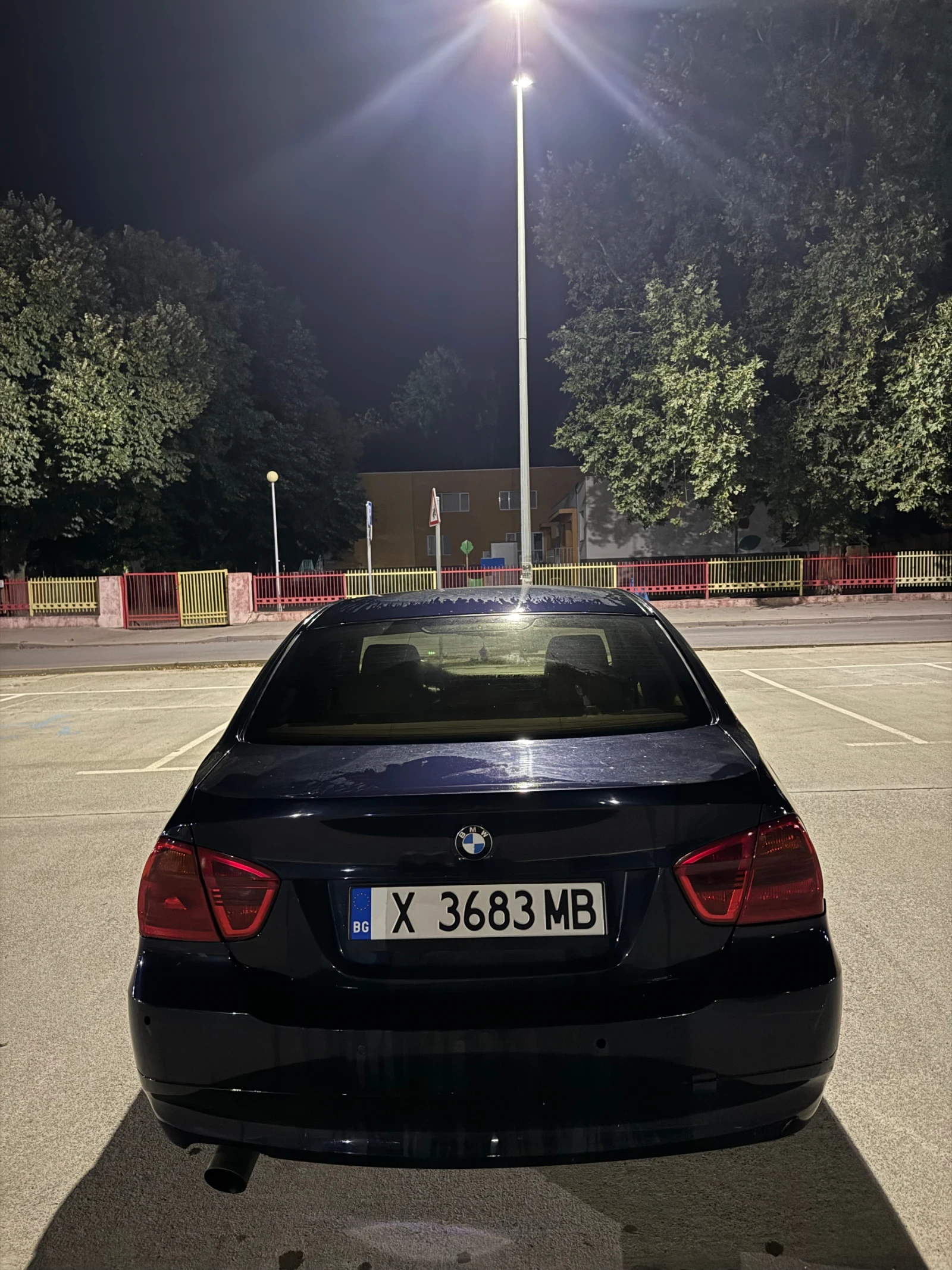 BMW 320, снимка 2 - Автомобили и джипове - 55976206