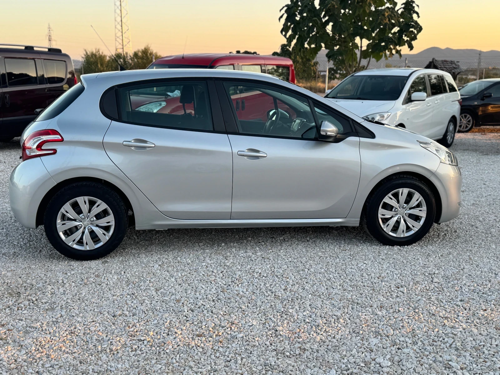 Peugeot 208 | Mobile.bg � ����������� 5