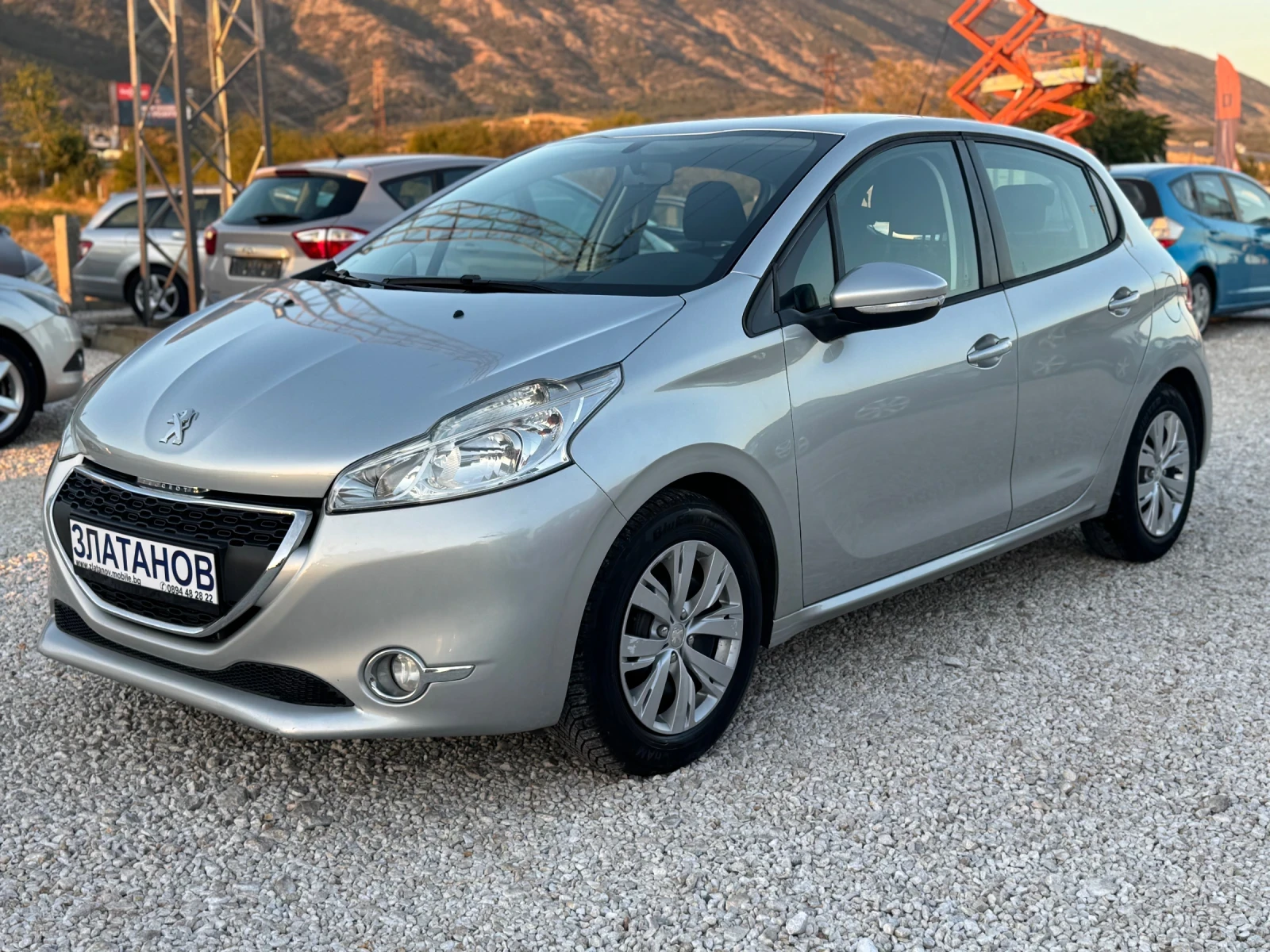 Peugeot 208