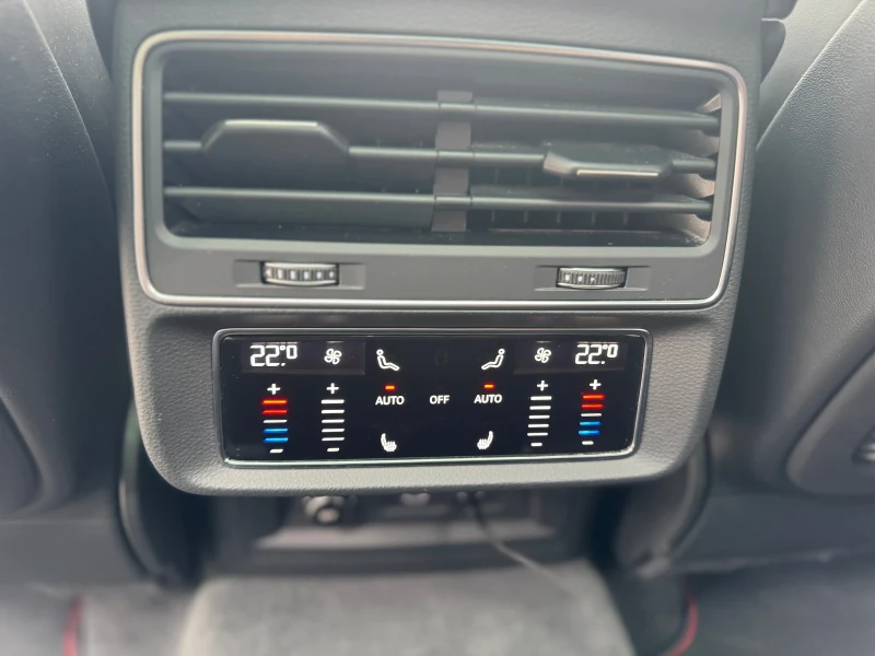 Audi SQ7 TFSI/HuD/massage/fahrwerkspaket advanced, снимка 15 - Автомобили и джипове - 52626214