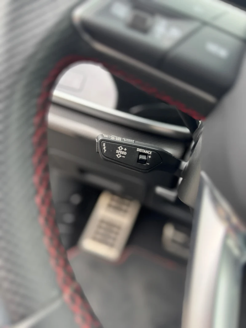 Audi SQ7 TFSI/HuD/massage/fahrwerkspaket advanced, снимка 12 - Автомобили и джипове - 52626214