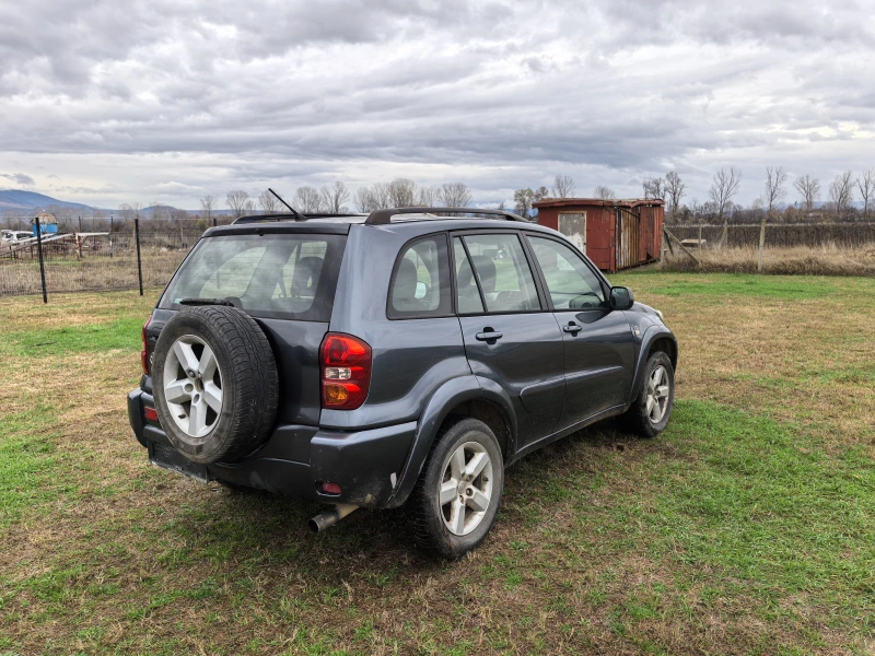 Toyota Rav4 D4D, снимка 5 - Автомобили и джипове - 52476553