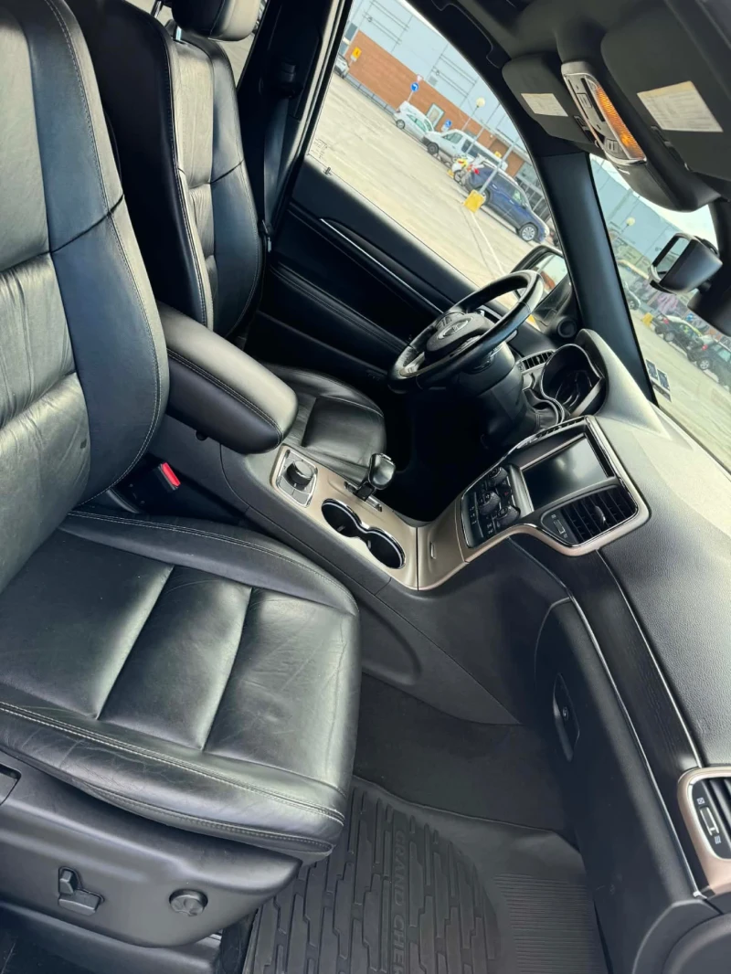 Jeep Grand cherokee, снимка 15 - Автомобили и джипове - 52535978