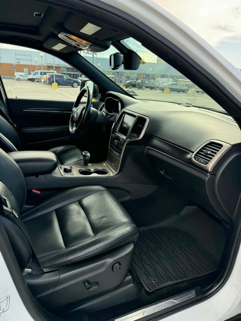 Jeep Grand cherokee, снимка 8 - Автомобили и джипове - 52535978