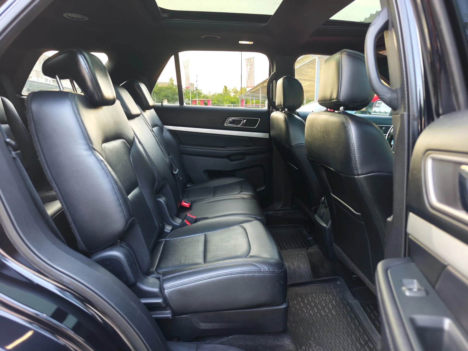 Ford Explorer XLT, AWD, 7SEATS - изображение 10