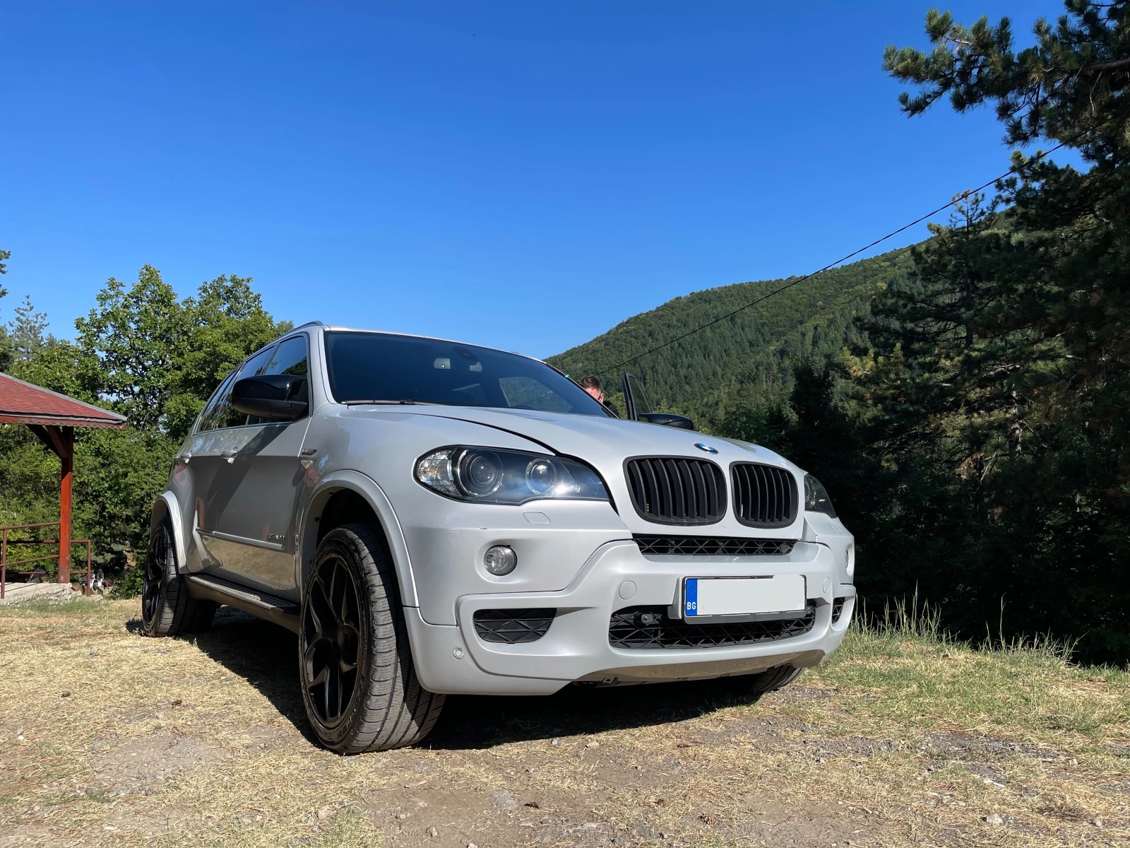 BMW X5 4.8 - изображение 4