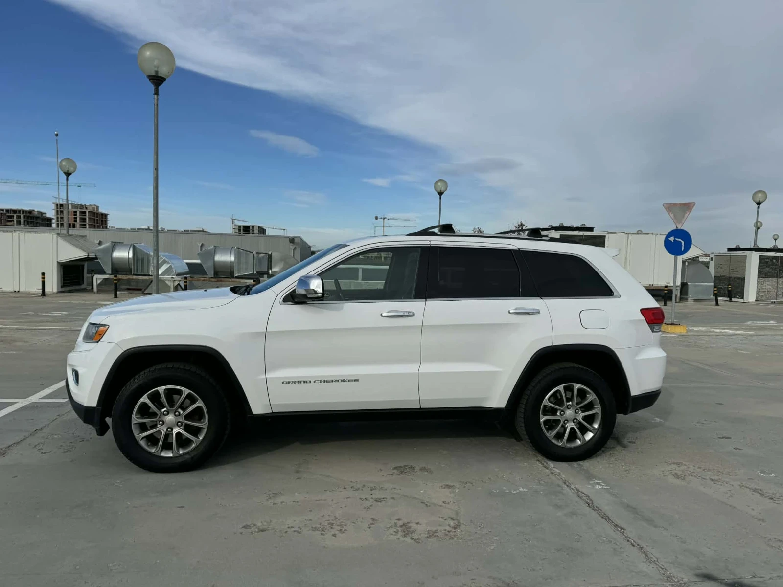 Jeep Grand cherokee  - изображение 2