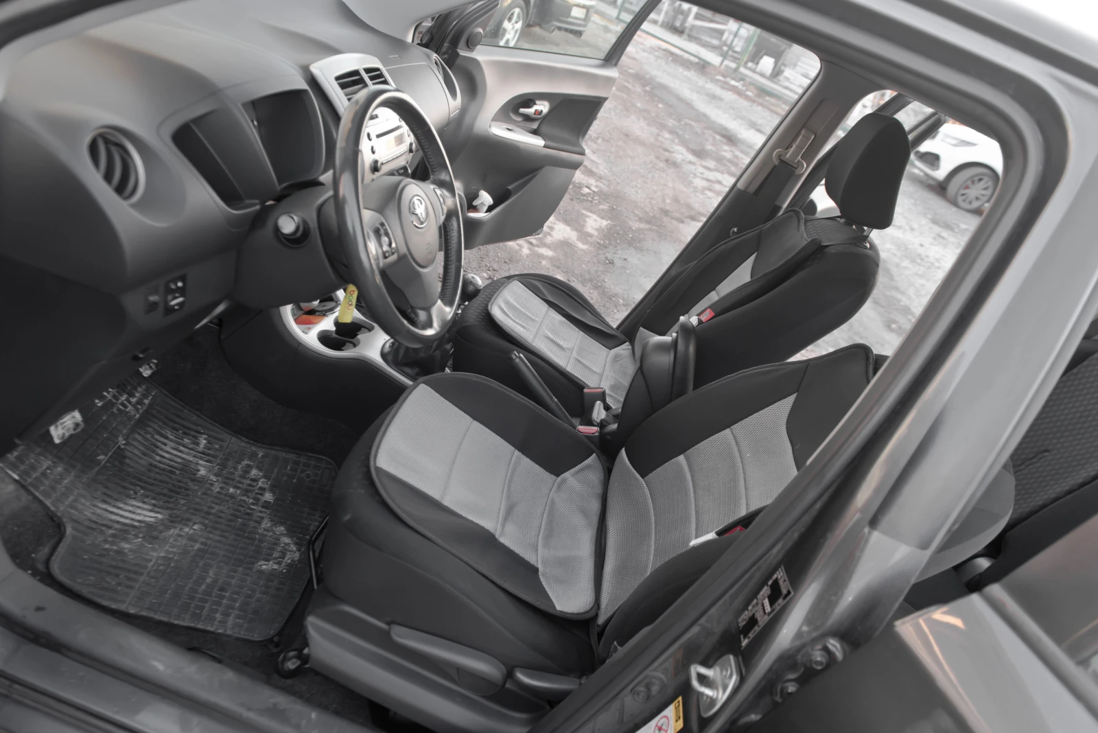 Toyota Urban Cruiser D4D 4�4 | Mobile.bg � ����������� 8