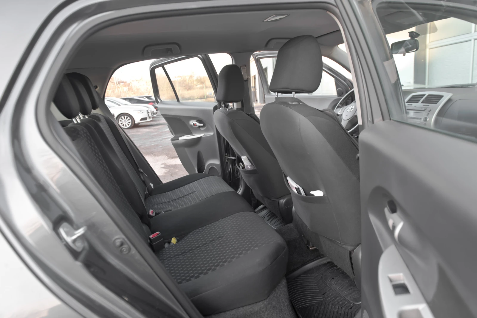 Toyota Urban Cruiser D4D 4�4 | Mobile.bg � ����������� 7