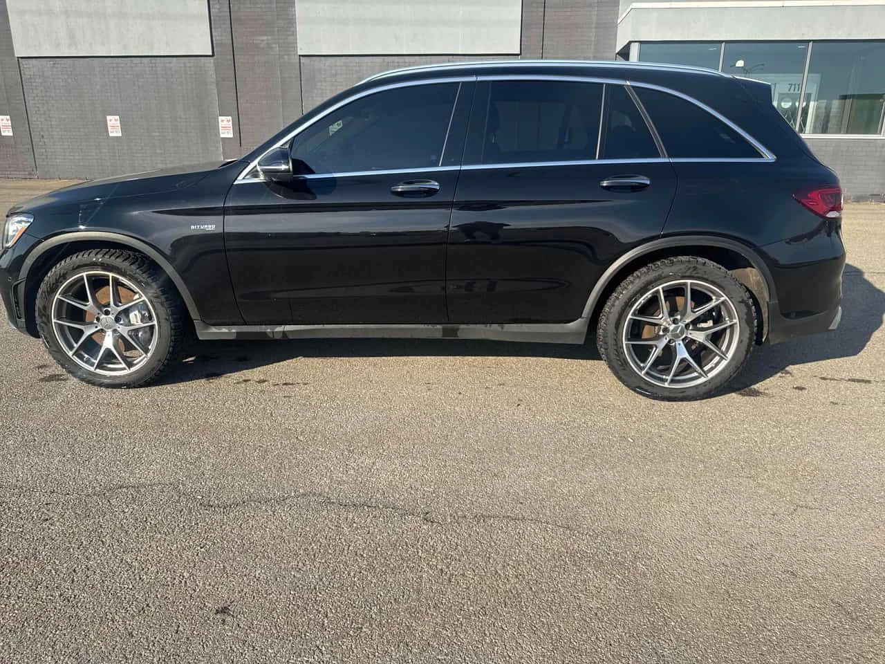 Mercedes-Benz GLC 43 AMG * CARFAX * 2 КЛЮЧА * ПАНО * KEYLESS, снимка 2 - Автомобили и джипове - 54141565