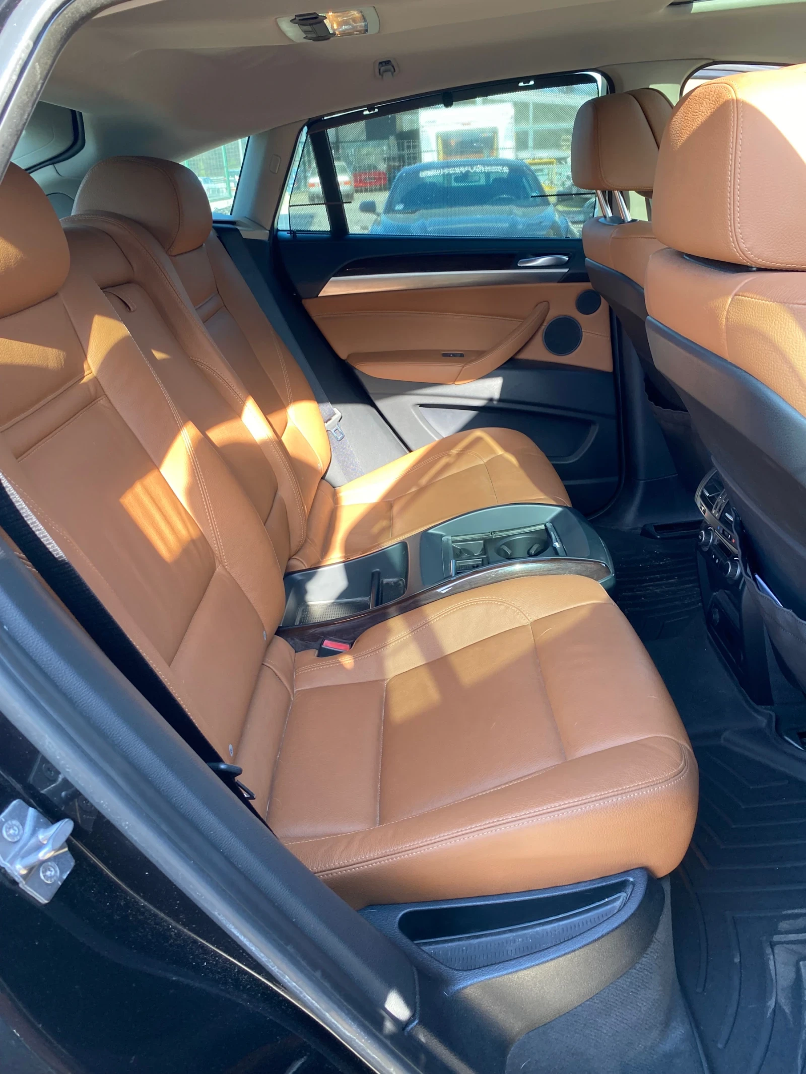 BMW X6 XDrive50i* КОЖА* ПОДГРЕВ* SOFT CLOSE* ЩОРИ* НАВИ* , снимка 13 - Автомобили и джипове - 54231855