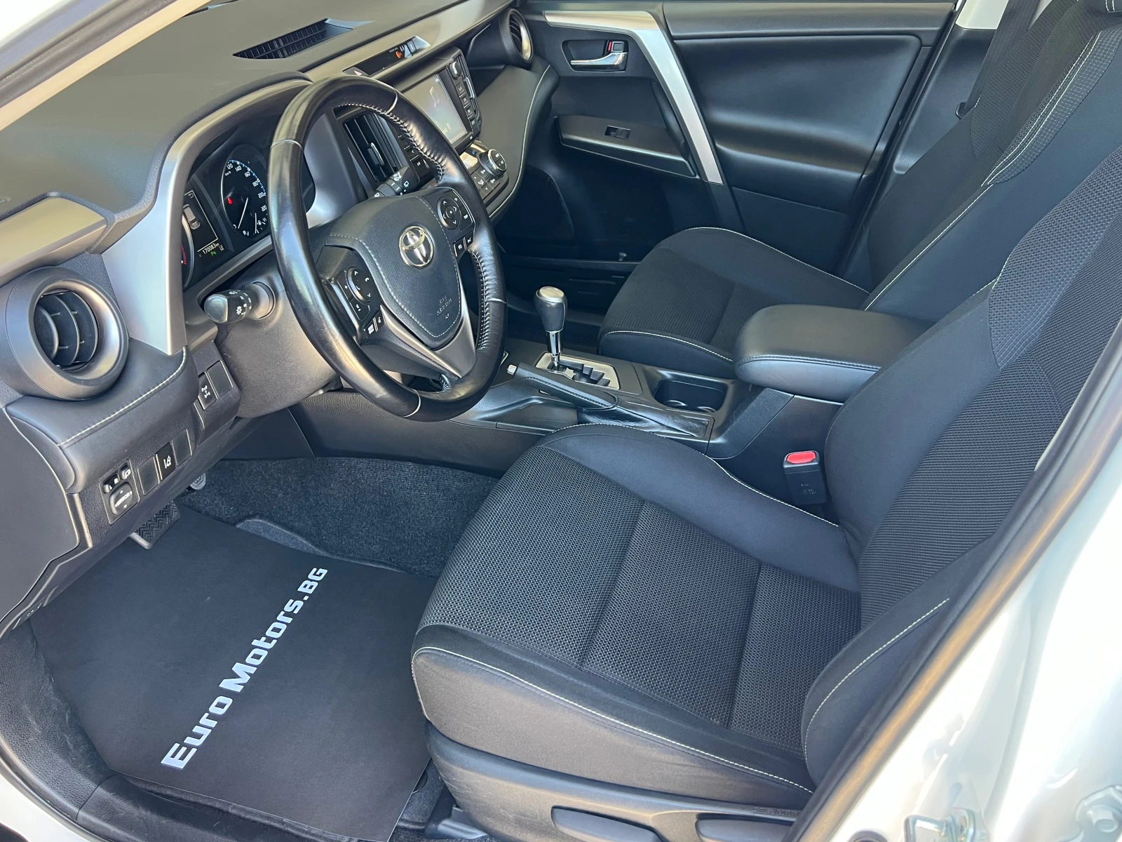 Toyota Rav4 2.0I, 4X4, COMFORT, FACELIFT!, снимка 10 - Автомобили и джипове - 54917049