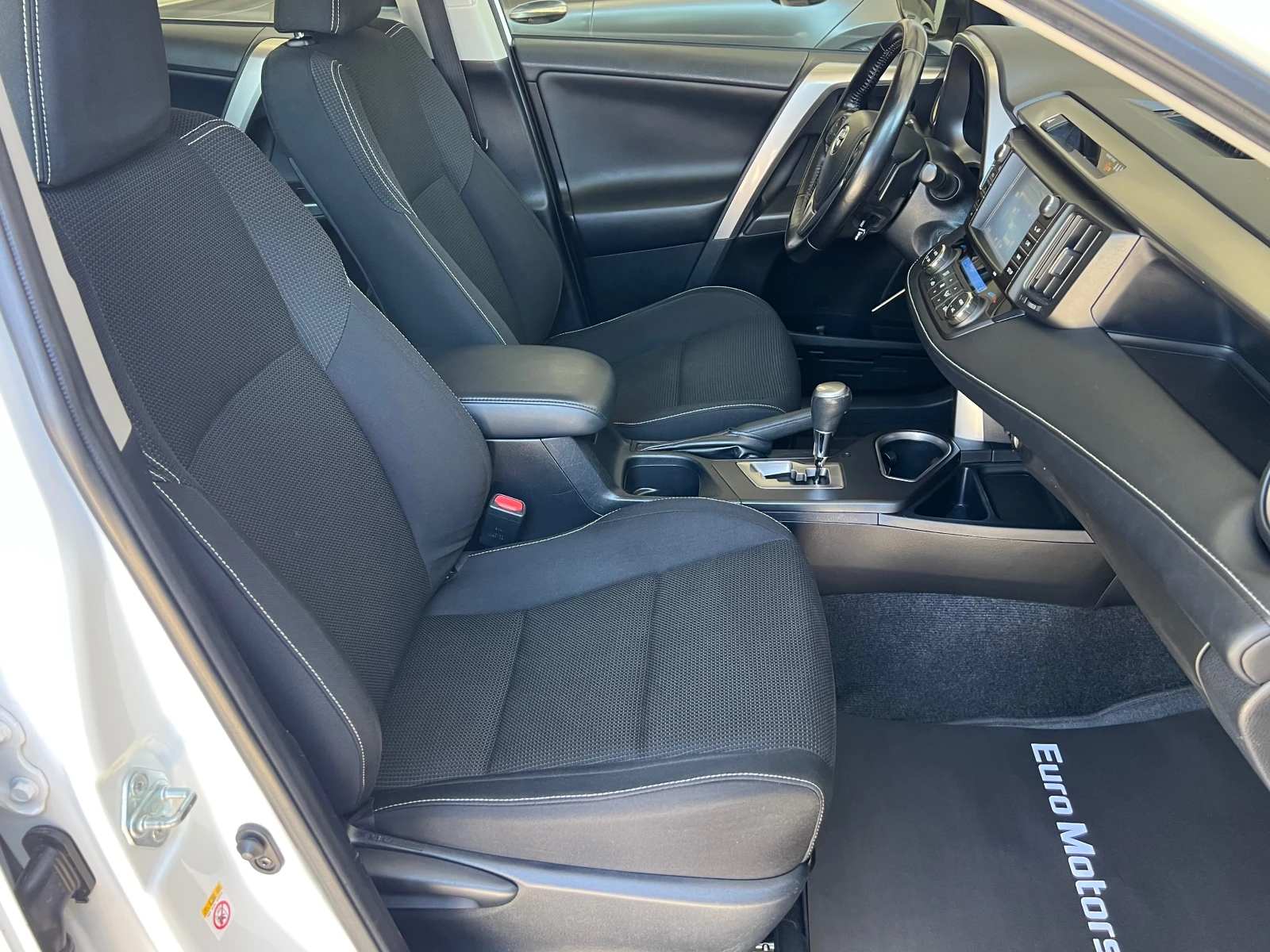 Toyota Rav4 2.0I, 4X4, COMFORT, FACELIFT!, снимка 12 - Автомобили и джипове - 54917049