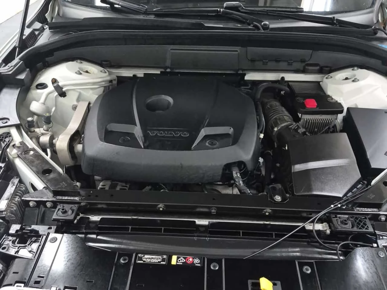 Volvo XC60 * INSCRIPTION * CARFAX * ЦЕНА ДО БГ, снимка 16 - Автомобили и джипове - 54933623