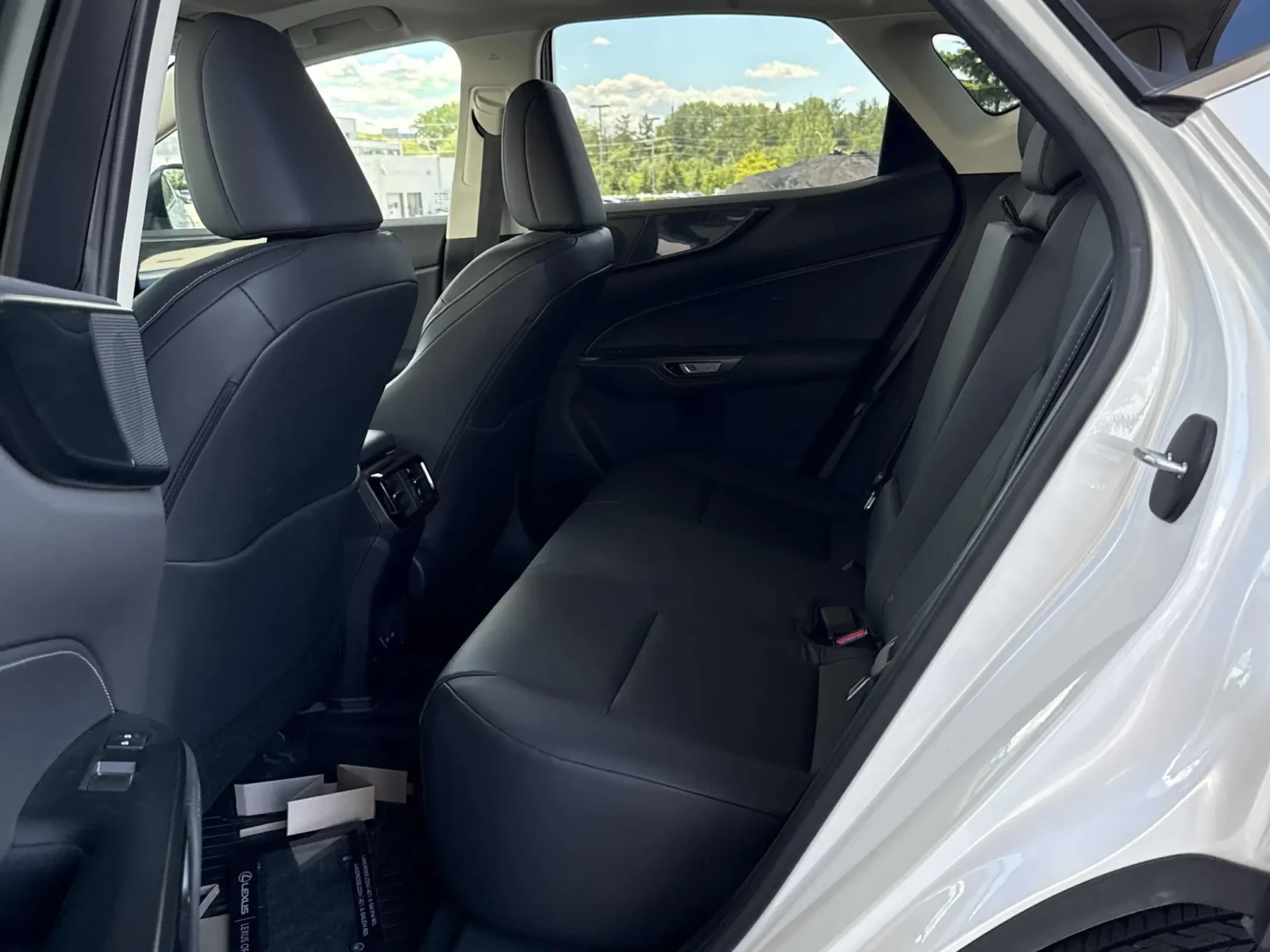 Lexus NX 350 AWD * 2 КЛЮЧА * ПАНОРАМА * ПОДГРЕВИ * CARFAX, снимка 7 - Автомобили и джипове - 54983462
