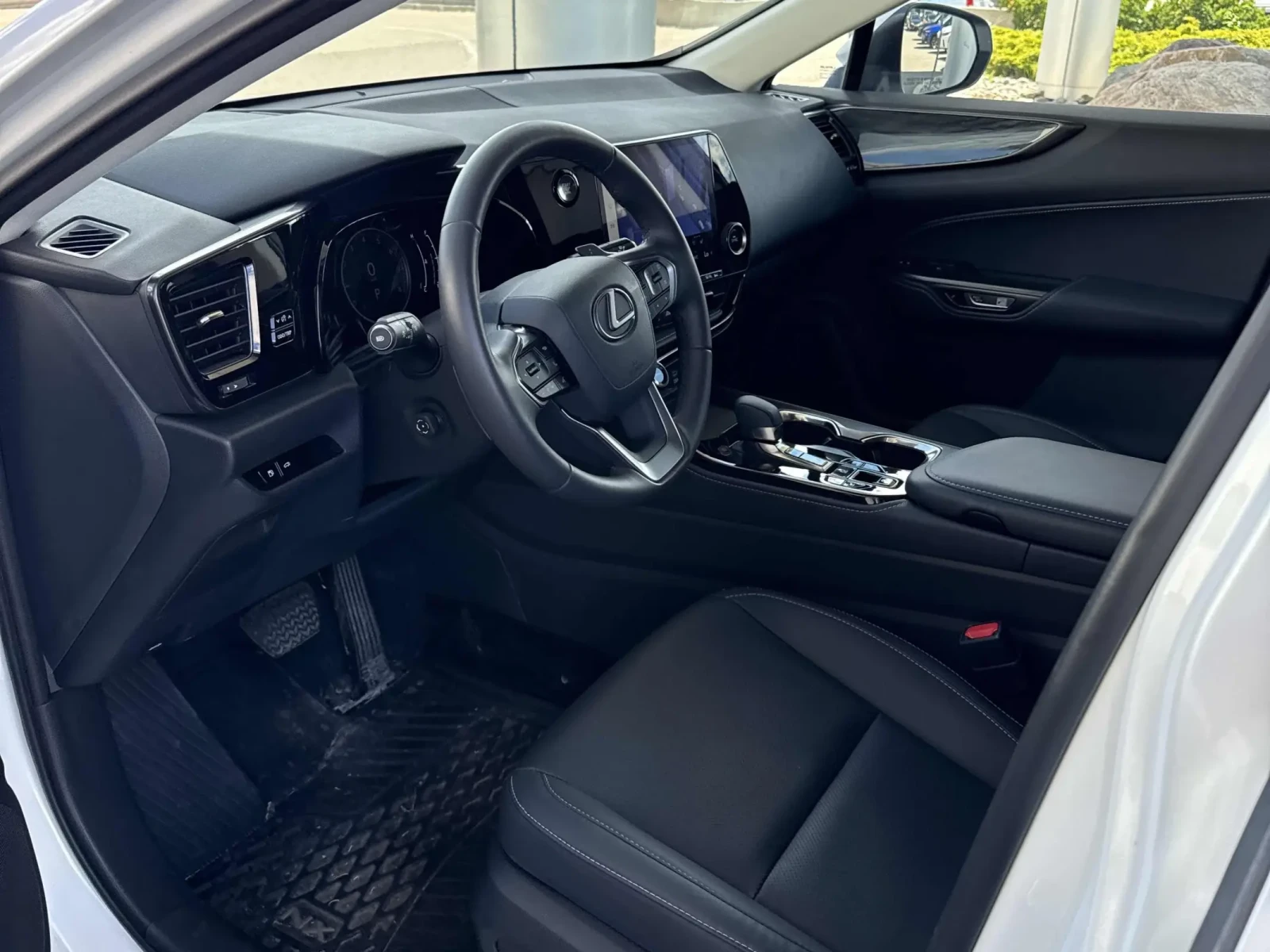 Lexus NX 350 AWD * 2 КЛЮЧА * ПАНОРАМА * ПОДГРЕВИ * CARFAX, снимка 6 - Автомобили и джипове - 54983462