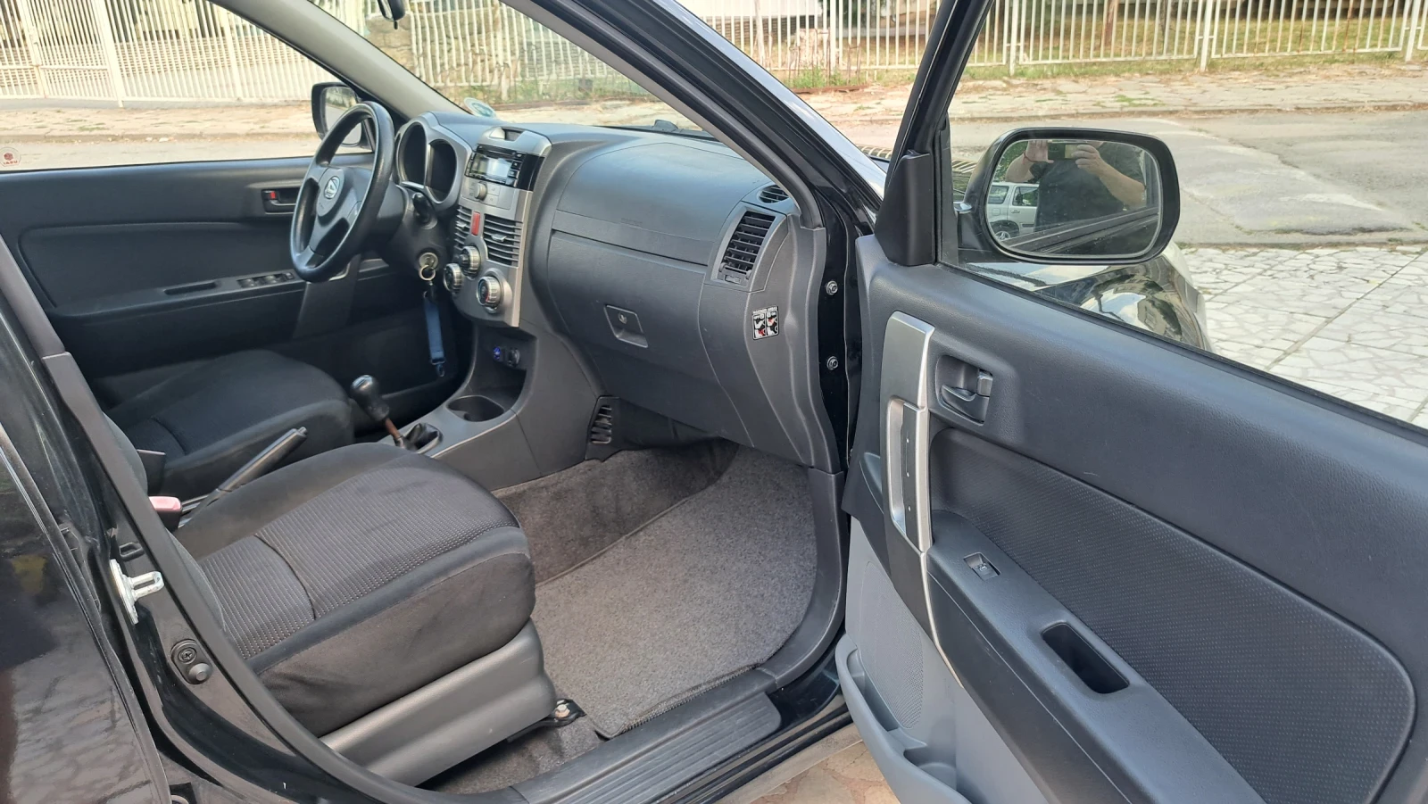 Daihatsu Terios 1.3 ГАЗ-БЕНЗИН , снимка 11 - Автомобили и джипове - 55177913