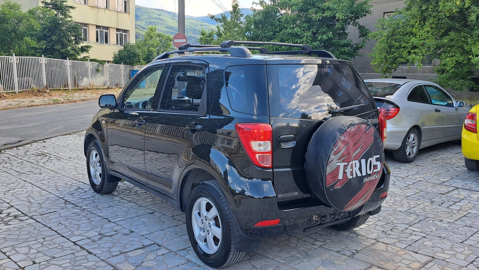 Daihatsu Terios 1.3 ГАЗ-БЕНЗИН , снимка 4 - Автомобили и джипове - 55177913