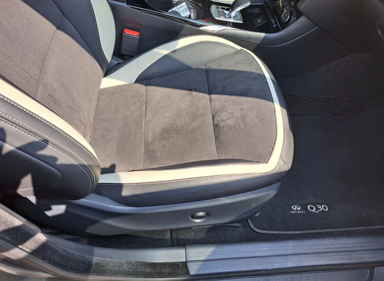 Infiniti Q30 ������� ���� S 2.0t ����� | Mobile.bg � ����������� 10
