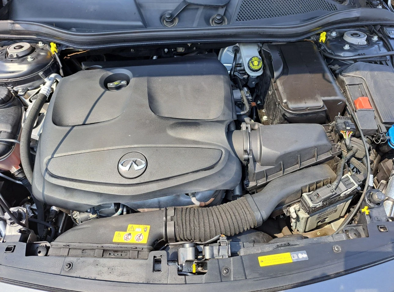 Infiniti Q30 ������� ���� S 2.0t ����� | Mobile.bg � ����������� 9