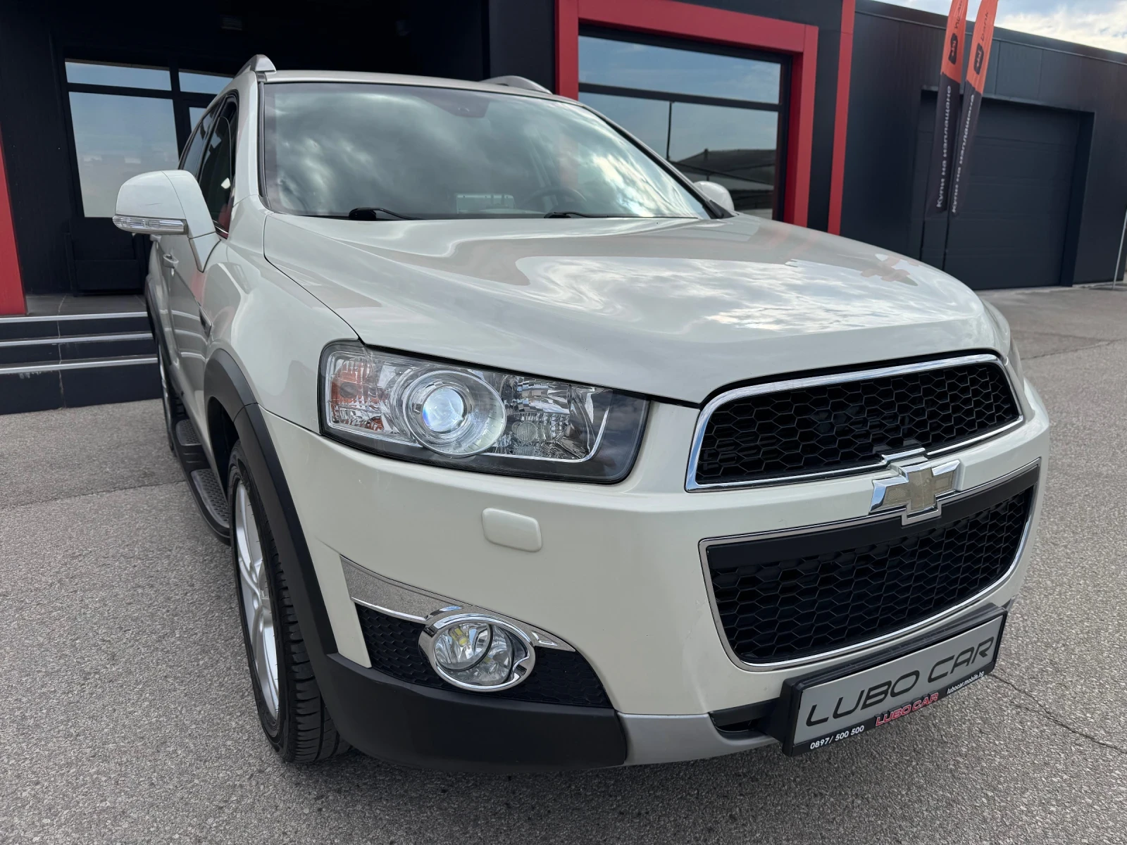 Chevrolet Captiva 2.2D-4x4-AUT-КОЖА-NAVI-FULL-6+ 1 МЕСТА, снимка 9 - Автомобили и джипове - 56139512
