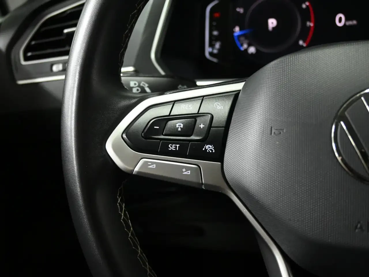 VW Tiguan Comfortline  No Accident Leather Heated Seats | Mobile.bg � ����������� 14