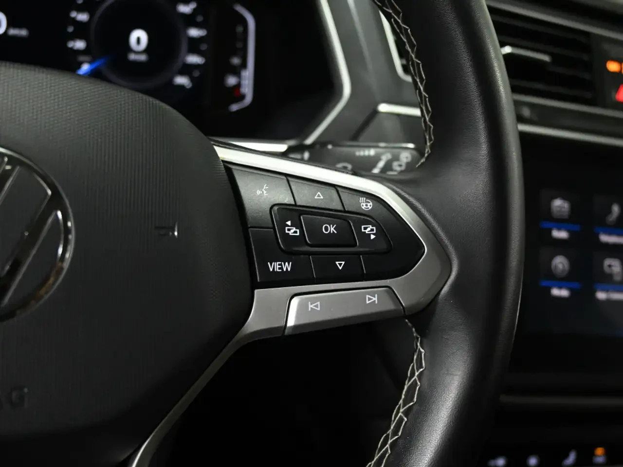 VW Tiguan Comfortline  No Accident Leather Heated Seats | Mobile.bg � ����������� 15