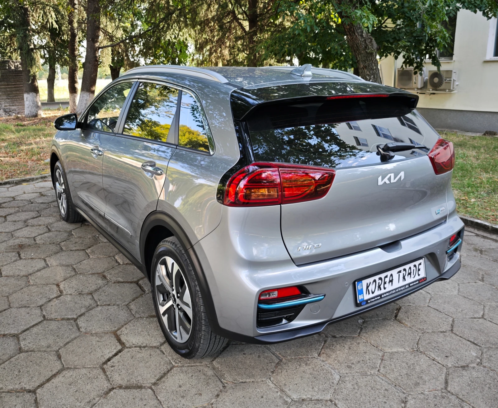 Kia Niro 64 kW, снимка 6 - Автомобили и джипове - 56296949