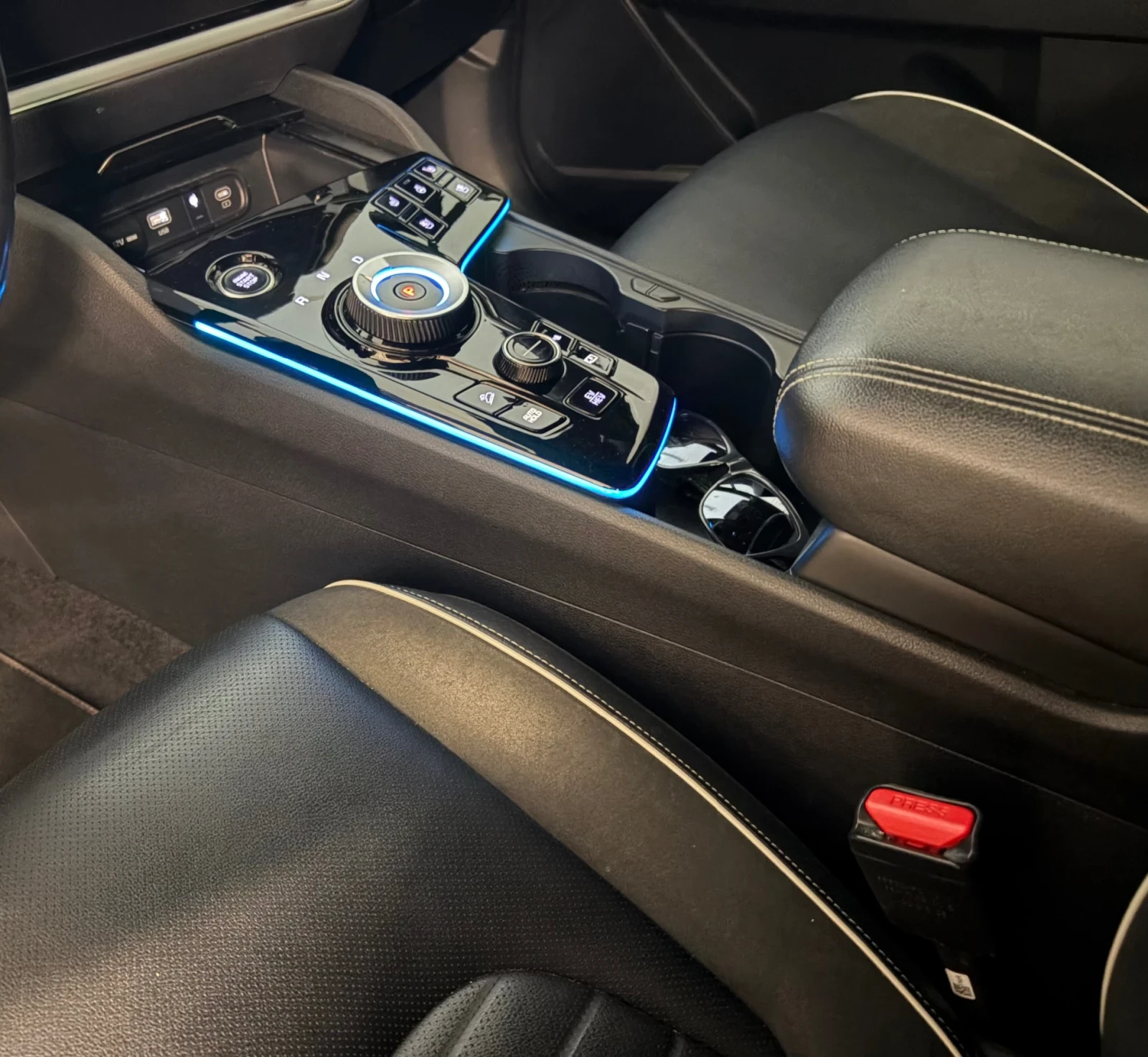 Kia Sportage GT Line Plug-in Hybrid 23 �. 4�4 265�.� 360 cam | Mobile.bg � ����������� 11