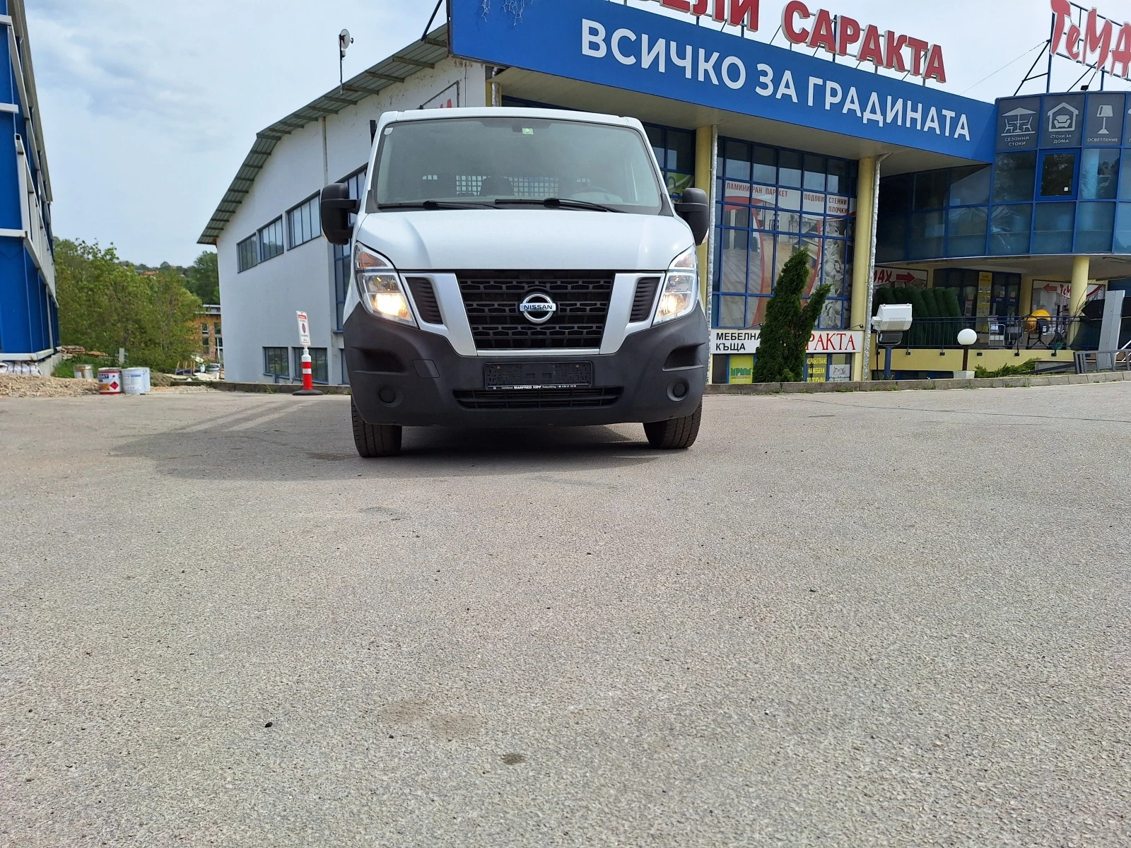 Nissan NV400 2.3 - изображение 2