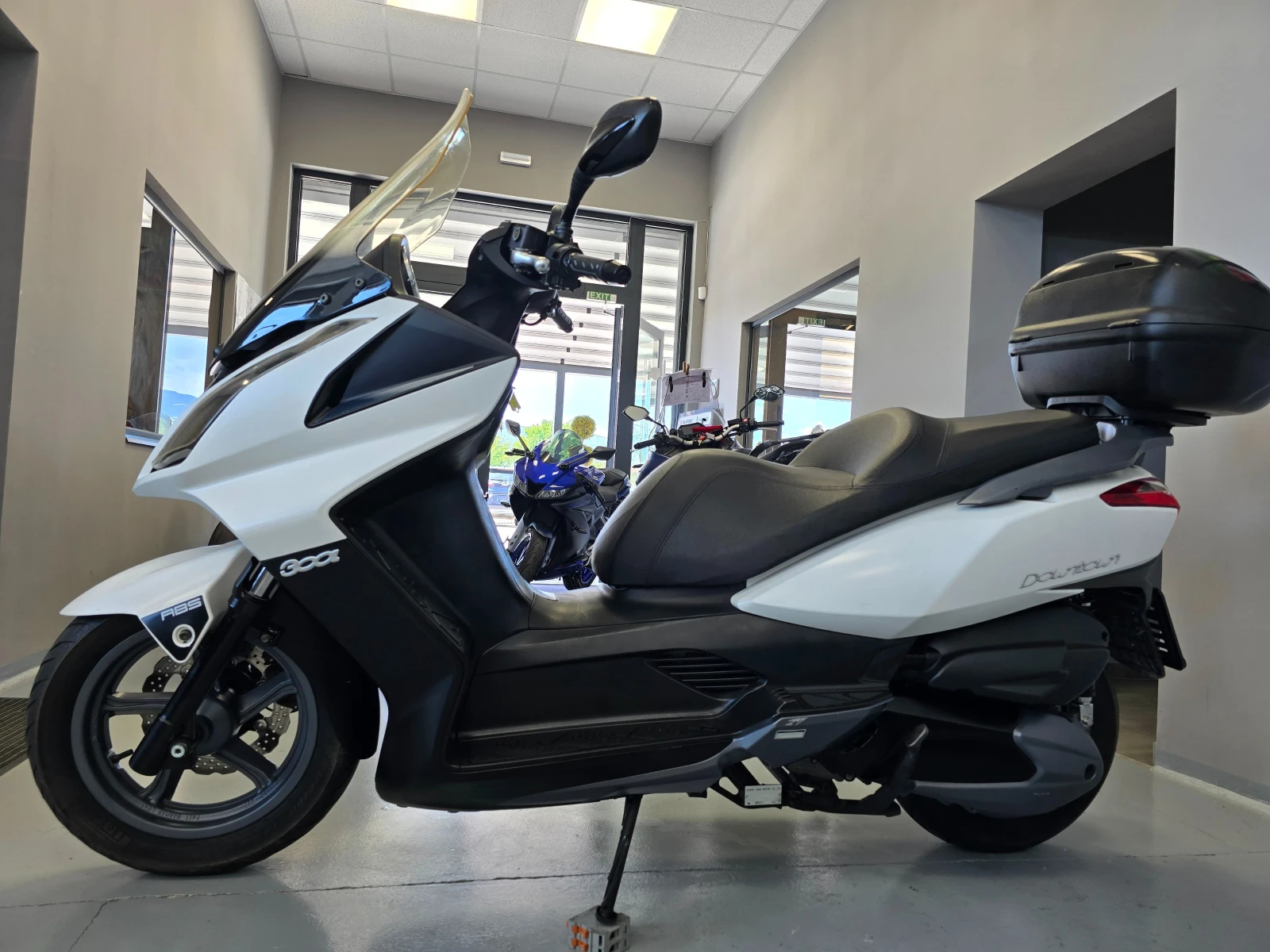 Kymco Downtown 300ie, ABS, 2015г., снимка 6 - Мотоциклети и мототехника - 54884305