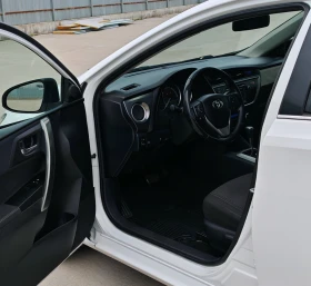 Toyota Auris 1.6VVTi AUTOMATIC* Bi-Xenon* Camera* Navi* USB/AUX, снимка 14