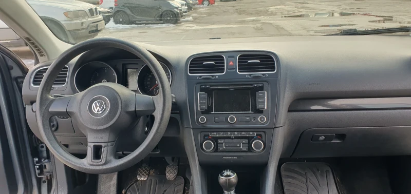 VW Golf 1.6TDI , снимка 2 - Автомобили и джипове - 49260312