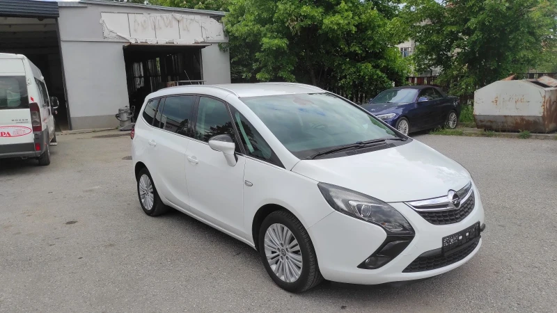 Opel Zafira 1.6 BENZIN EURO 6B, снимка 3 - Автомобили и джипове - 50274062