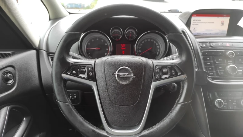 Opel Zafira 1.6 BENZIN EURO 6B, снимка 10 - Автомобили и джипове - 50274062