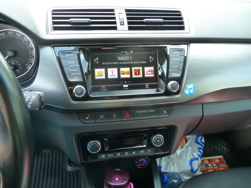 Skoda Fabia 1.0 MPI/LPG, снимка 11 - Автомобили и джипове - 50979453