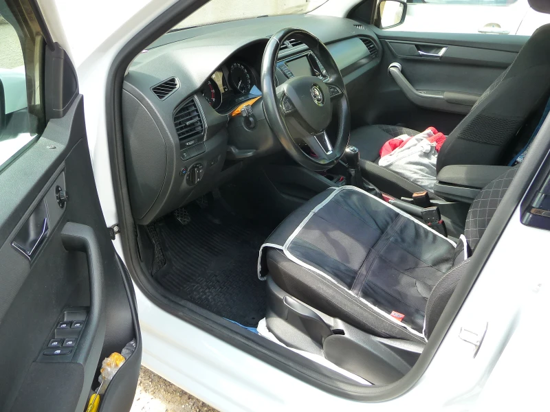 Skoda Fabia 1.0 MPI/LPG, снимка 8 - Автомобили и джипове - 50979453