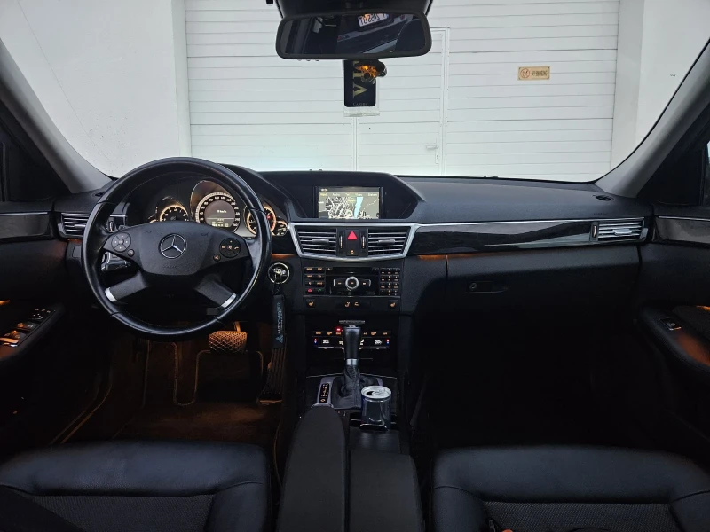 Mercedes-Benz E 220 Avantgarde LED Distronic Adaptiv XENON ACC CAMERA, снимка 7 - Автомобили и джипове - 52159418