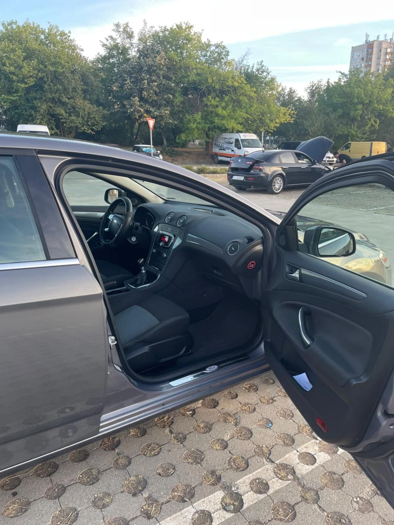 Ford Mondeo Eco Boost, снимка 15 - Автомобили и джипове - 52581199