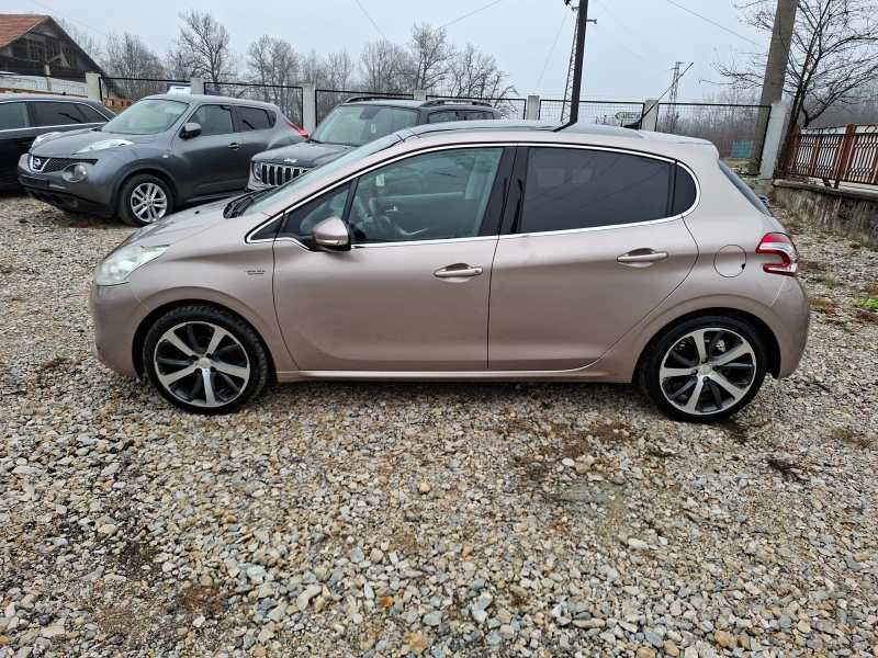 Peugeot 208 1.6 eHDI navi, снимка 5 - Автомобили и джипове - 53436735