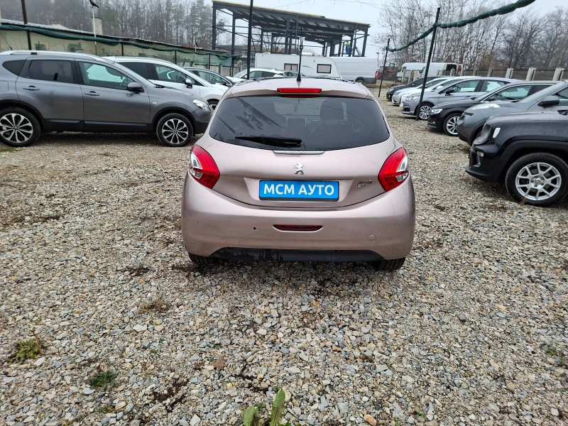 Peugeot 208 1.6 eHDI navi, снимка 7 - Автомобили и джипове - 53436735
