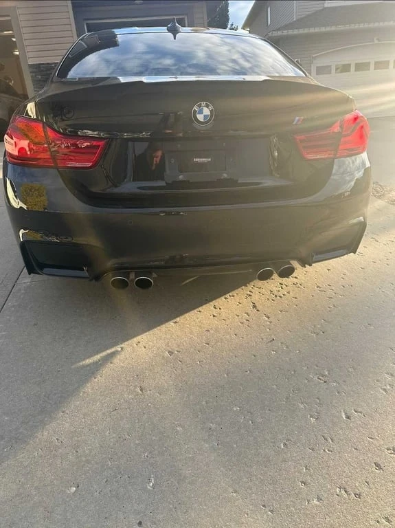 BMW M4 * Coupe * CARFAX * БЕЗ ПЪРВОНАЧАЛНА ВНОСКА - изображение 4