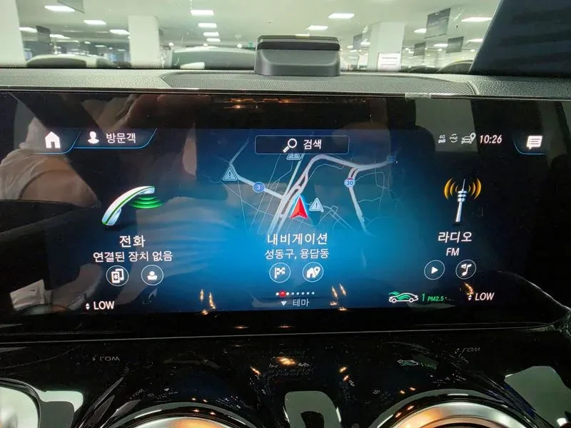 Mercedes-Benz EQB 300 4MATIC, снимка 16 - Автомобили и джипове - 55009735