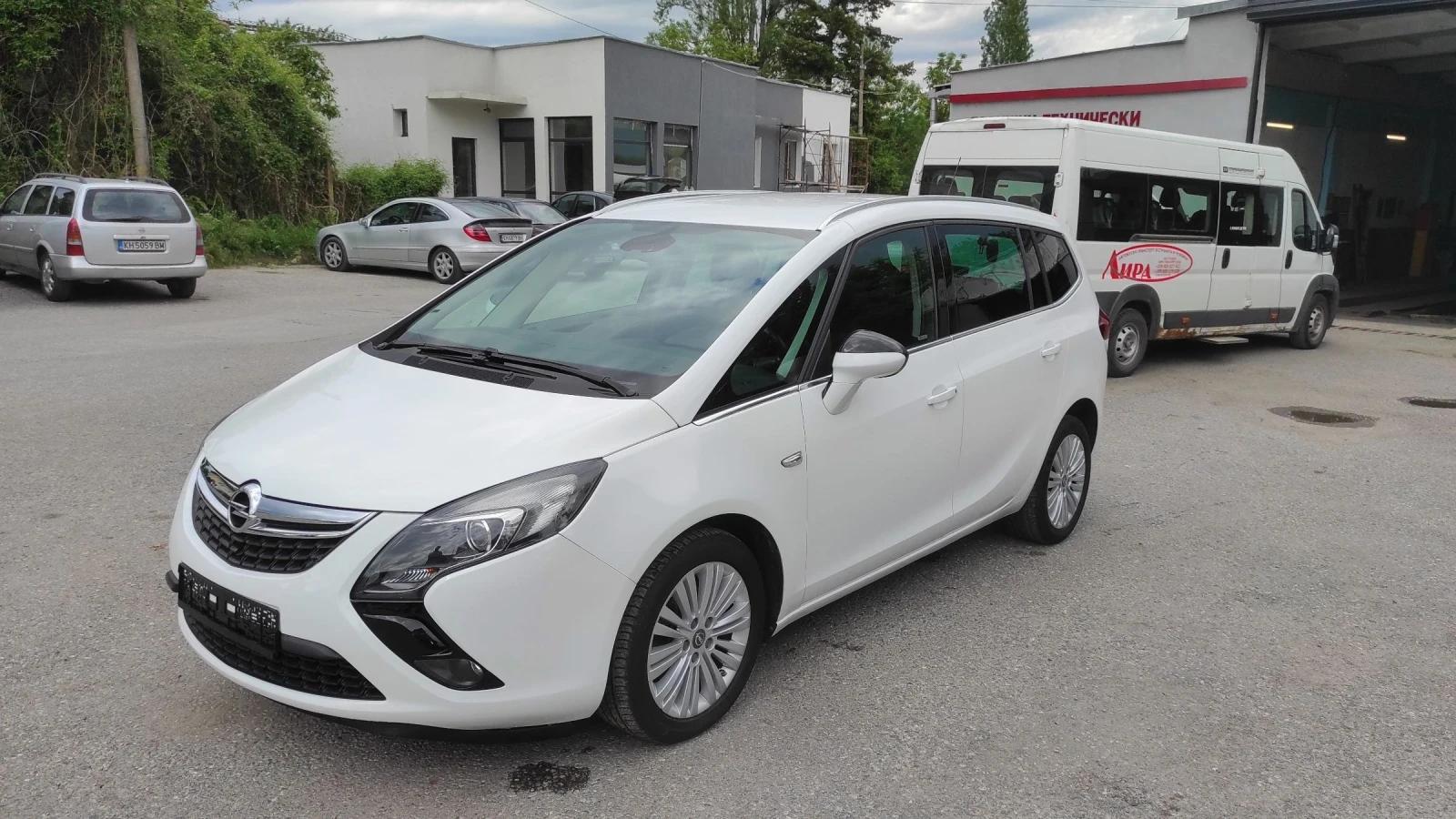 Opel Zafira 1.6 BENZIN EURO 6B, снимка 1