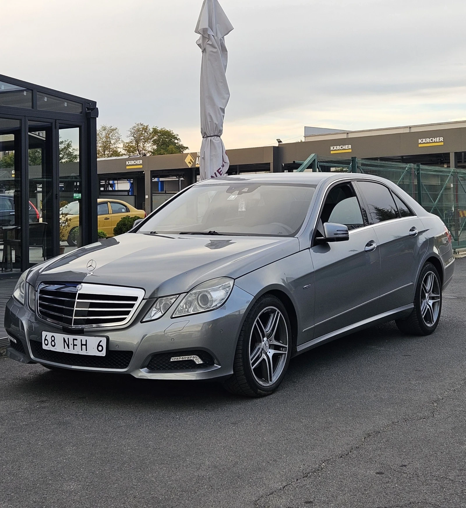 Mercedes-Benz E 220 Avantgarde LED Distronic Adaptiv XENON ACC CAMERA, снимка 1