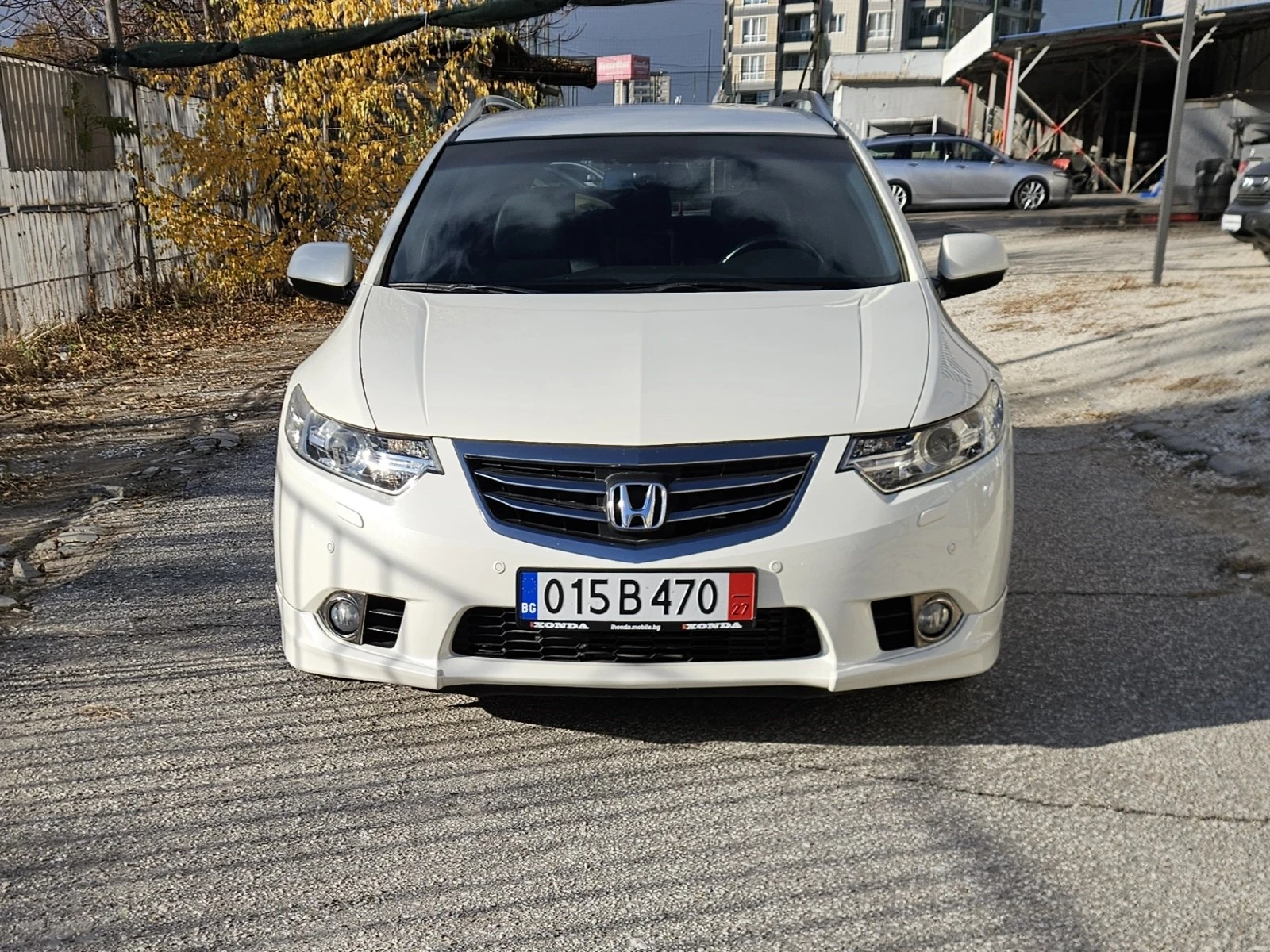 Honda Accord 2.2i-DTEC Type S Facelift 180 ps Touring - изображение 2