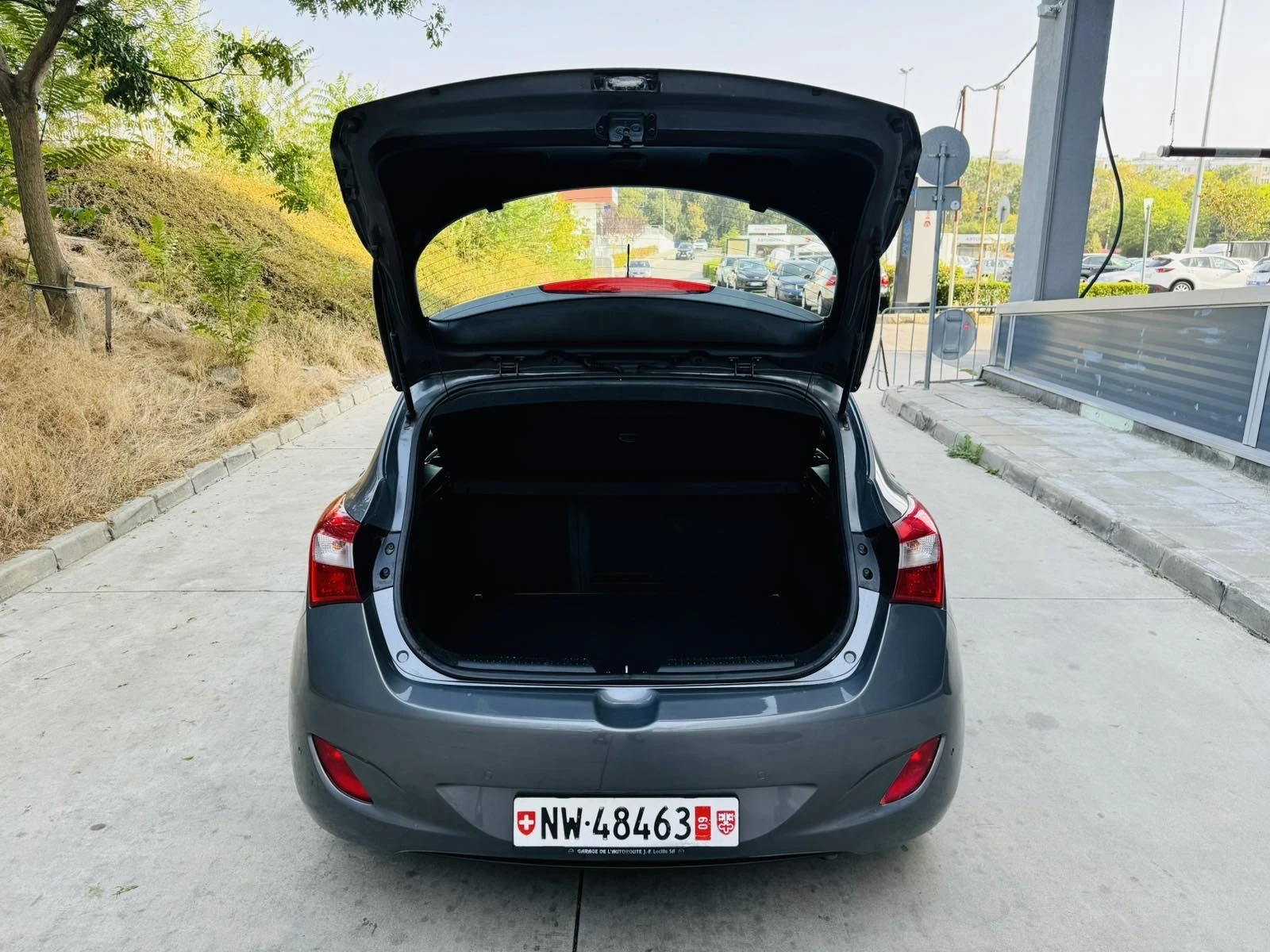 Hyundai I30 1.6i Automat - изображение 8