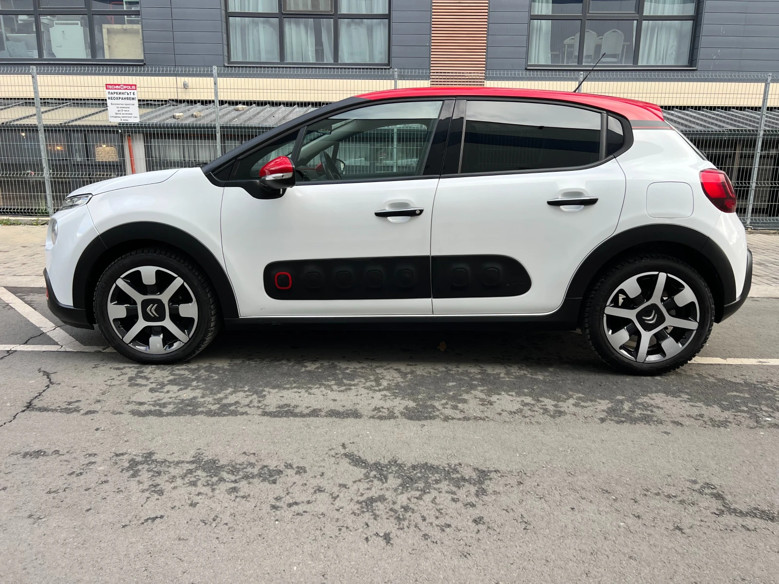 Citroen C3 1.2 PURETECH Keyless Go КОПУВАН ОТ БГ - изображение 4