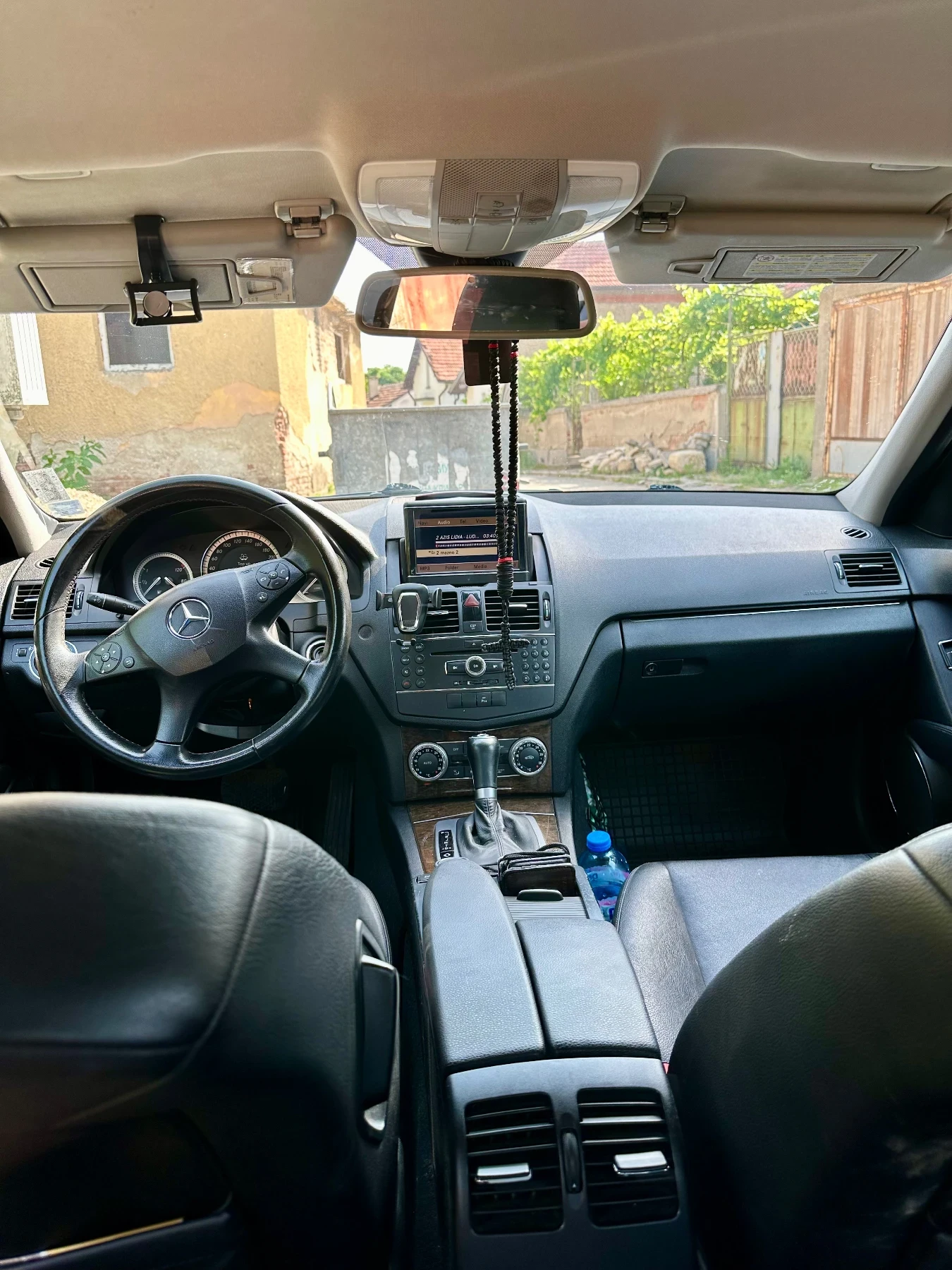 Mercedes-Benz 220 2.2 - изображение 4